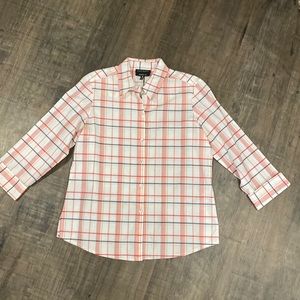 FOXCROFT Size 10 Shaped Fit Button Down Top